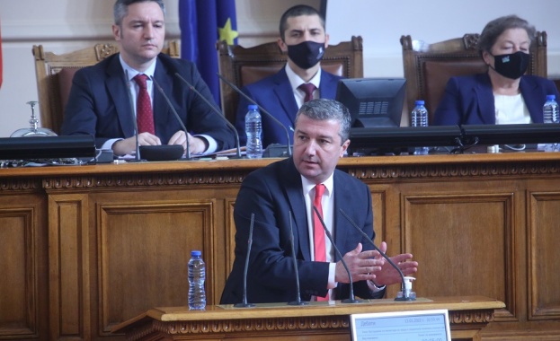 Не трябва да се намалява покупателната способност на хората След