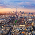 Защо точно Париж наричат Града на любовта