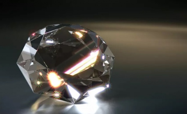 Най големият шлифован диамант в света ще бъде представян на публика