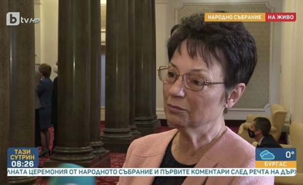 Ирена Анастасова, БСП: Румен Радев не отстъпи от нито едно свое обещание