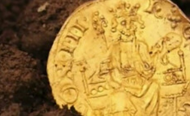 Любител археолог намери рядка монета на 760 години
