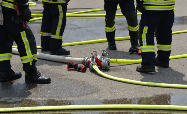 Пожар в производствено хале в бившия Домостроителен комбинат в пловдивския