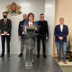  Нинова: Няма да се откажем! Хората имат нужда от тази закрила и няма да позволи произвол върху тях и техните семейства