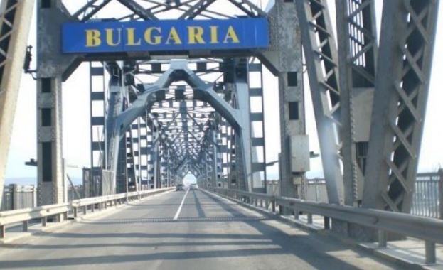 Граничният контролно пропускателен пункт Дунав мост при Русе функционира без затруднения