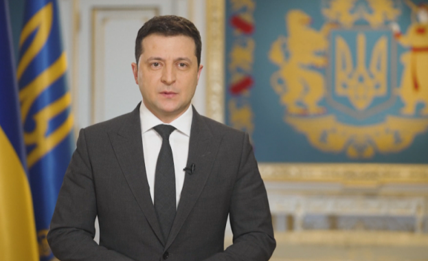 Всички граждани които имат боен опит украинският лидер също призова