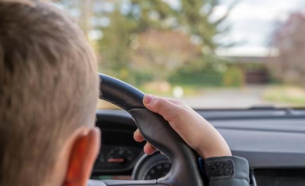 Година след като NOVA разказаха за 10 годишното момче от Пещера