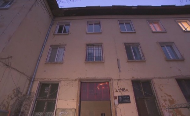 В кризисния център в столичния кв Захарна фабрика десетки без