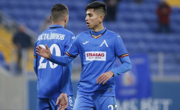 16 годишният Асен Митков е най младият футболист в лагера на Левски