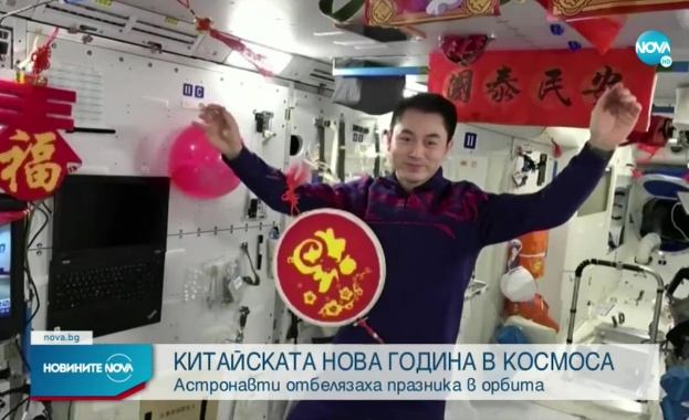 Астронавти прекъснаха работата си в рамките на мисията си в