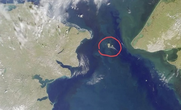 По средата между Чукотка и Аляска са островите на славата