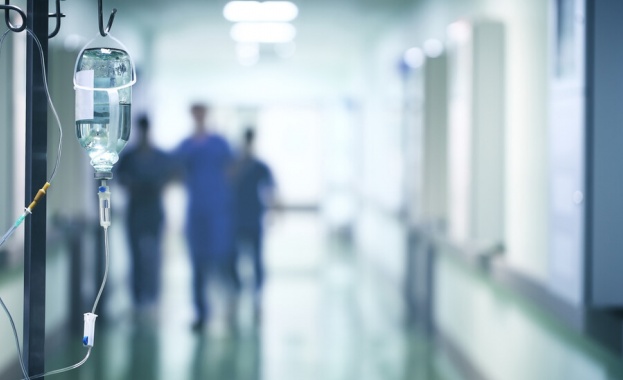 Мъж удари лекар в Спешното на болница в Русе съобщиха