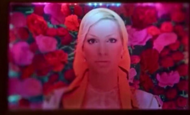 Тема с продължение Една изложба наречена Другите българки предизвика полярни