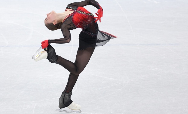 Руските фигуристи спечелиха отборната титла в Пекин а 15 годишната Камила