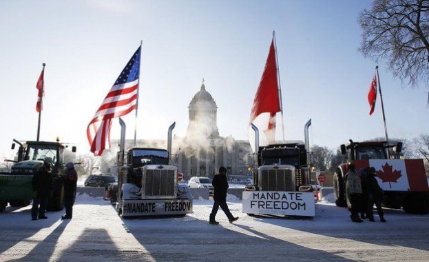 Кметът на канадската столица Отава обяви извънредно положение след като