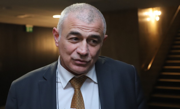 Министърът на труда и социалната политика Георги Гьоков определи законопроекта