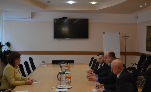 Министерството на икономиката и индустрията в чийто ресор са Стокови