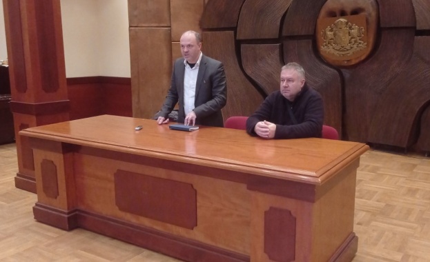 Изпълнителният директор на ИАРА Христо Панайотов проведе среща с представители
