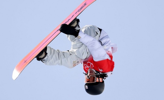 Японецът Аюму Хирано триумфира с олимпийската титла в дисциплината халфпайп