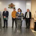 Министър Нинова: Искаме повече директна помощ, отколкото  кредити за икономика 
