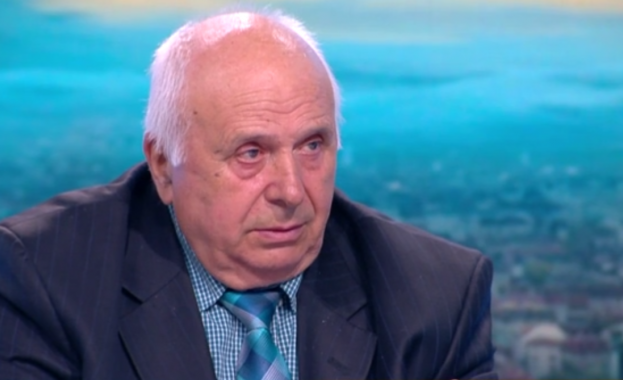 Капитанът на самолета който се приземи аварийно на летище София