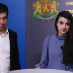 Бориславова: Човек от списъка на Петков организира протести