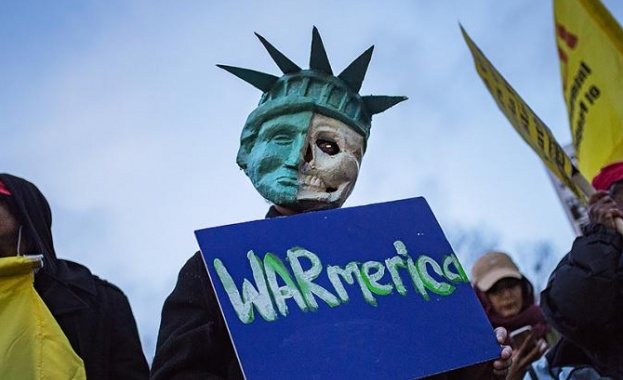 Западните и дори руските граждани са озадачени защо международната ситуация