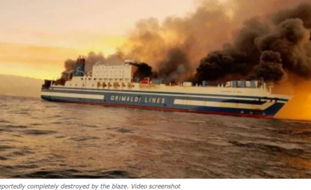 17 шофьори пътували в запалилия се ферибот в Йонийско море