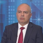Георги Свиленски: Управлението на държавата в момента е рушене на паметници, разпределяне на регулатори и хаос