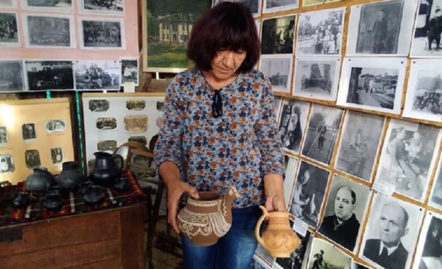 Родовата памет и остарелия обичай на сгушеното в полите на