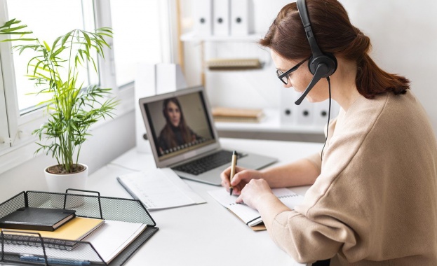 Дистанционната работа триумфира по време на пандемията като голям брой