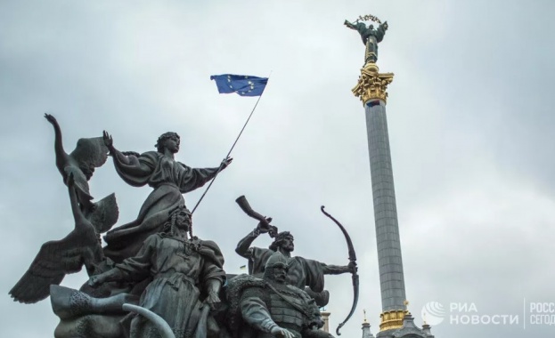 Киев и Брюксел се водят взаимно към смърт