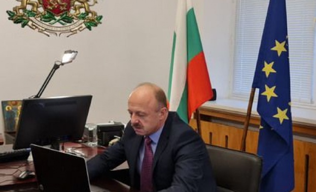 Съветваме българските граждани да се подготвят за евакуация лични документи