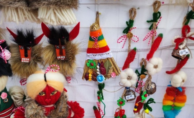 Мартенски базар се провежда на централния градски площад в Силистра