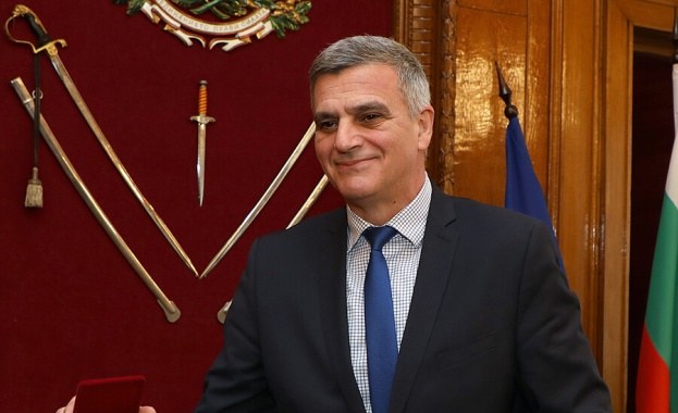 Стефан Янев учреди партия Български възход. Бившият служебен премиер реши