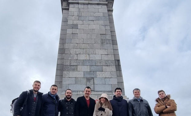 Паметниците нямат силата да ни разделят те са част от