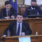 Атанас Зафиров: Няма как в тази обстановка премиерът, коалиционното мнозинство и министър на отбраната да говорят на различен език