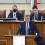 НС заседава извънредно за смяната на министъра на отбраната