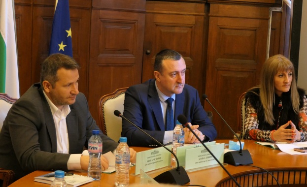 България не дели горите по начин на стопанисване Най важно е