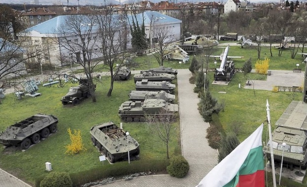 В знак на солидарност с Украйна Националният военноисторически музей НВИМ