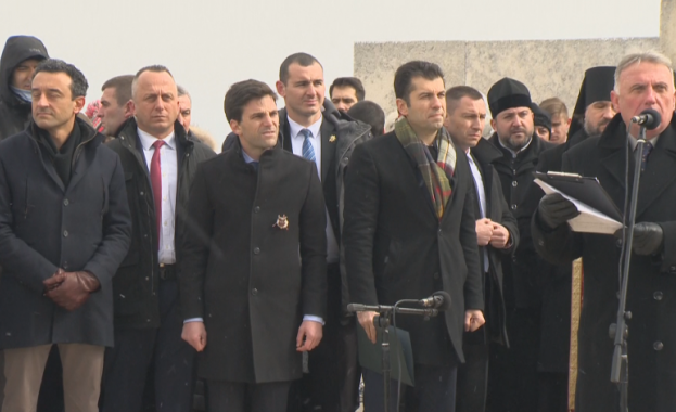Министър председателят Кирил Петков и председателят на НС Никола Минчев участваха