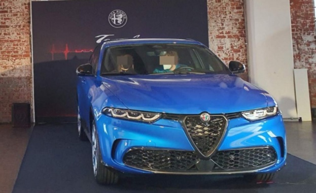 Alfa Romeo представи новия SUV Tonale за първи път в