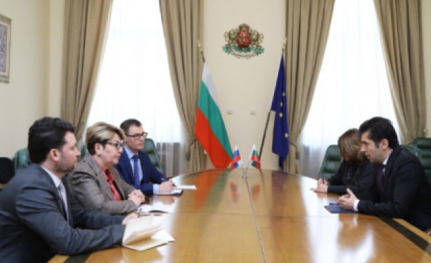 Министър председателят Кирил Петков покани днес на разговор посланика на Русия