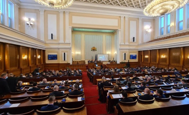 След като оставката на Никола Минчев като председател на парламента
