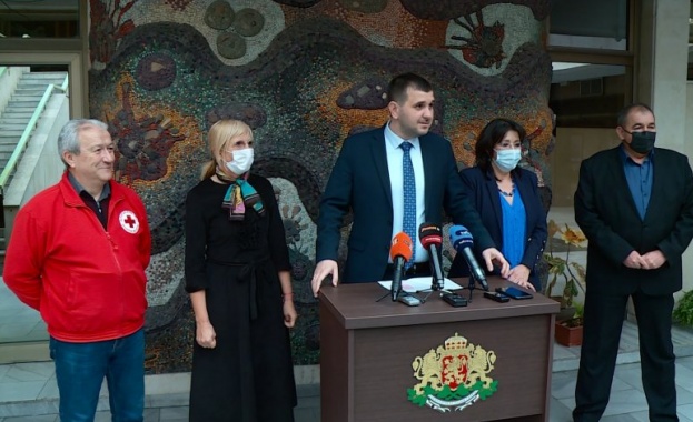 Още днес започва незабавно набиране на доброволци които говорят руски