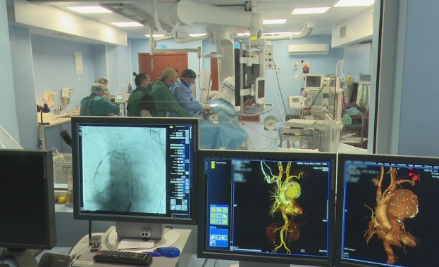 Медици от варненската университетска МБАЛ Св Марина извършиха уникална операция