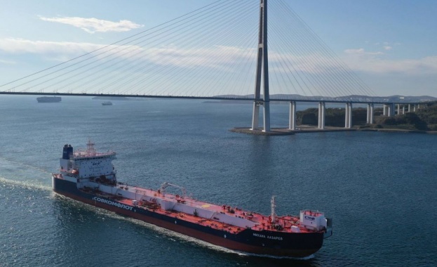 Танкери натоварени с руски петрол и газ кръстосват световния океан