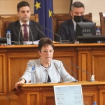 Ирена Анастасова, БСП: Крайно време е директорите на училища да са надпартийни, а не просто партийно лоялни