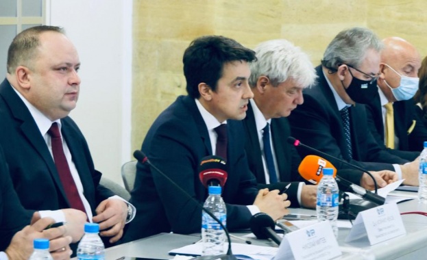 Министерството на земеделието става партньор в цялата верига от фермата