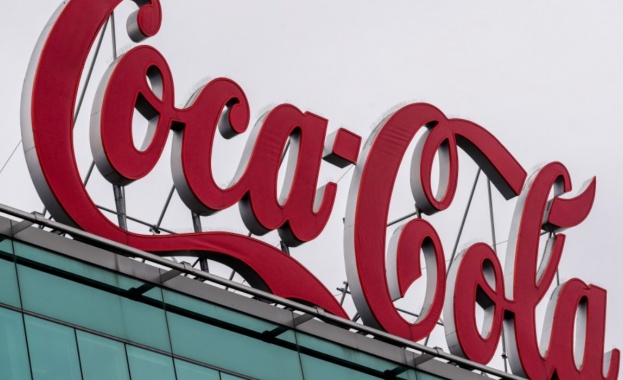 Компаниите „Кока Кола“ и „Пепси“ обявиха, че спират да продават