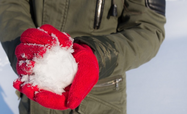 Мъж от Шумен наби три деца защото хвърлили снежна топка